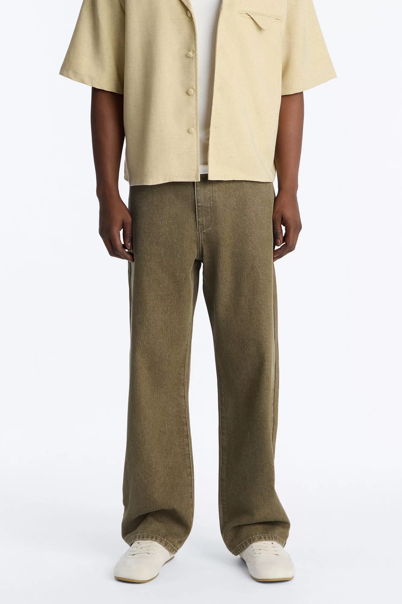 The Staple Relaxed Jean - Olive