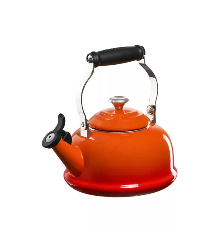 1.7 qt. Whistling Kettle - Flame