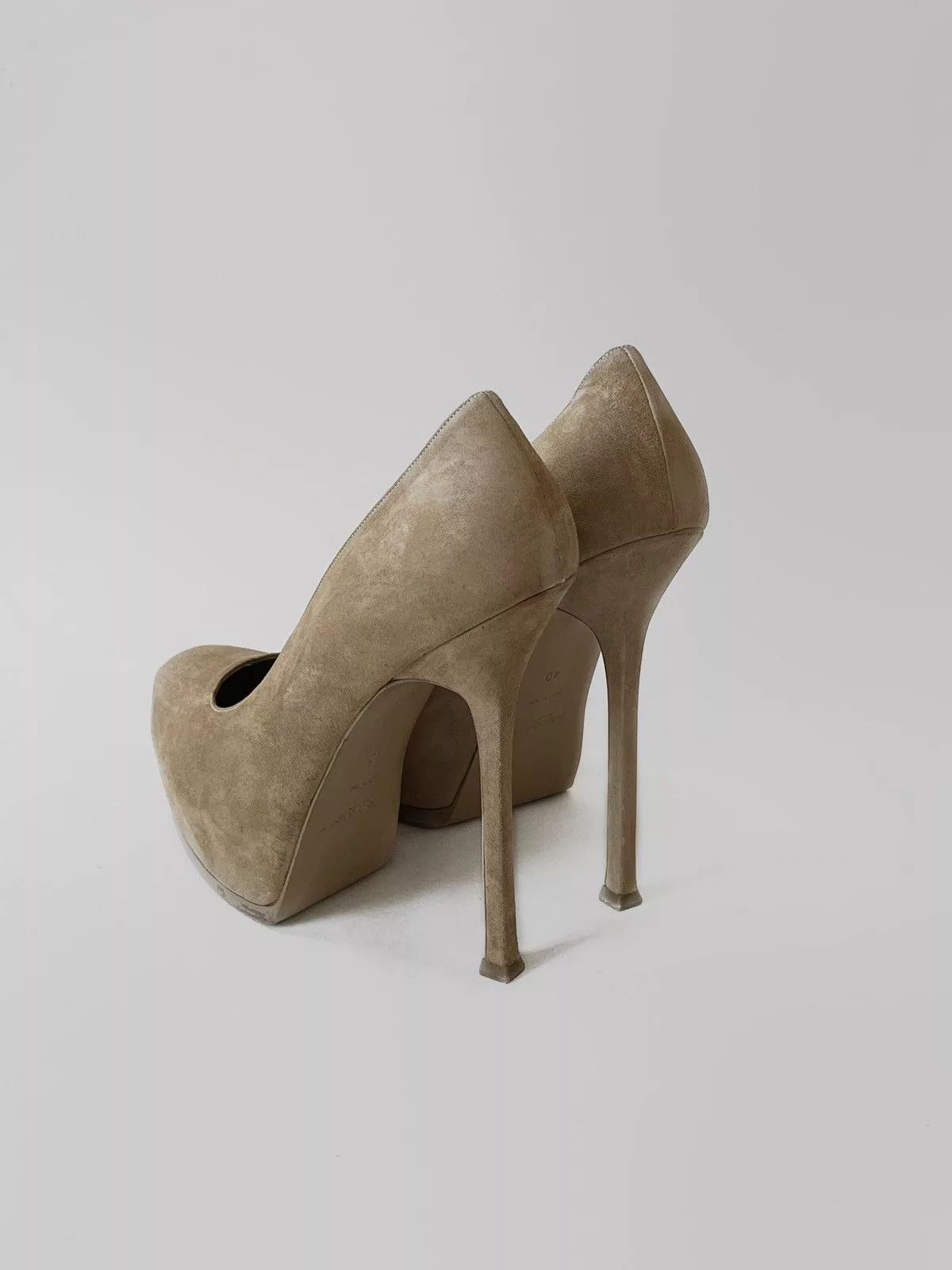 Yves Saint Laurent heels shoes Beige
