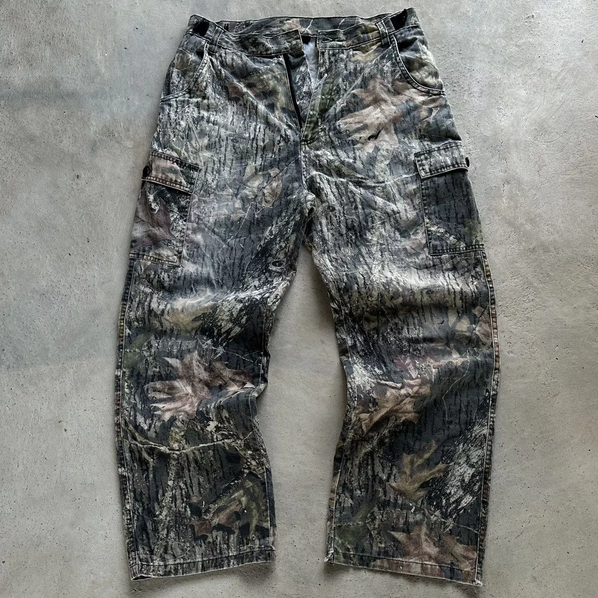 Carhartt Denim Carhartt × Realtree (32x29) Broken zipper! Vintage Realtree Camo Cargo Pants Multi