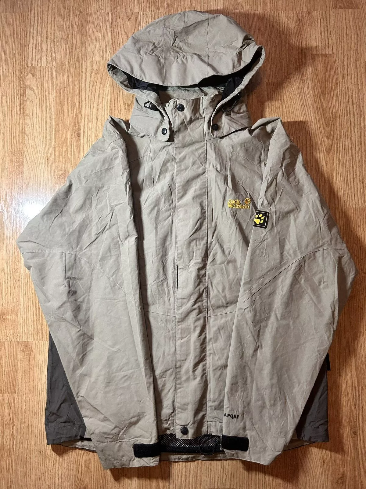 Jack Wolfskin Light Jackets Jack Wolfskin Jacket Beige