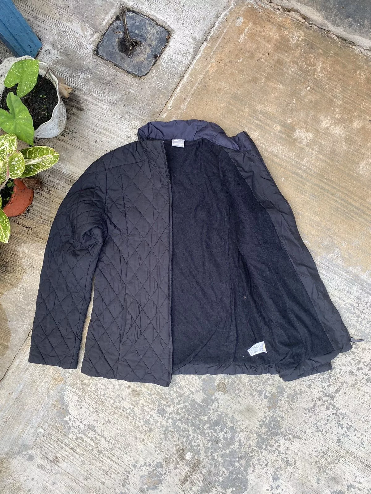 Nike Jackets ⚡️Steals⚡️ Nike Quilted Jacket Gray Gorpcore