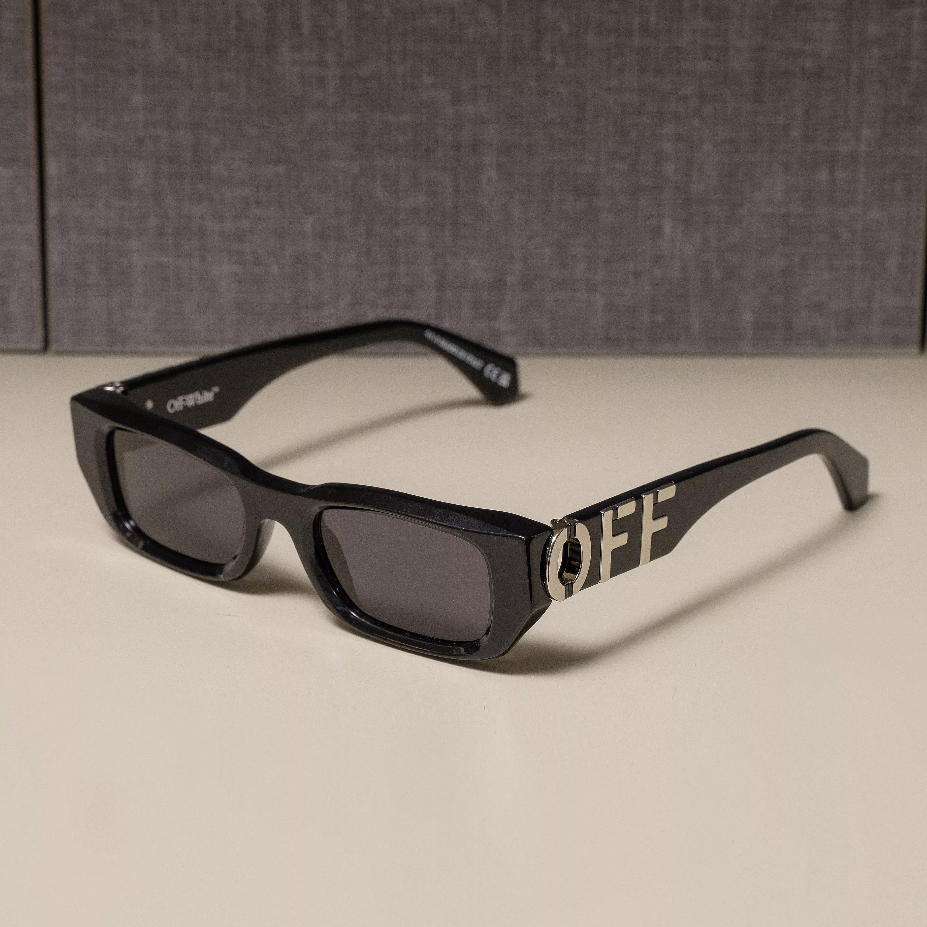 Off-White Sunglasses Off-White OFF WHITE Fillmore Rectangular Frame Sunglasses BLACK