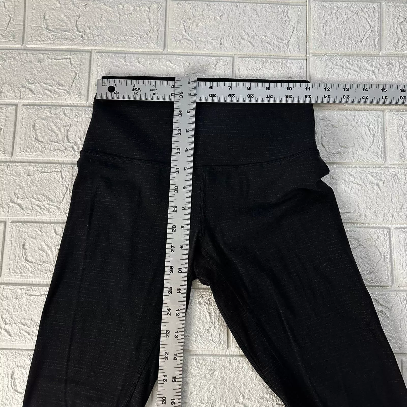 lululemon leggings size 4 Black