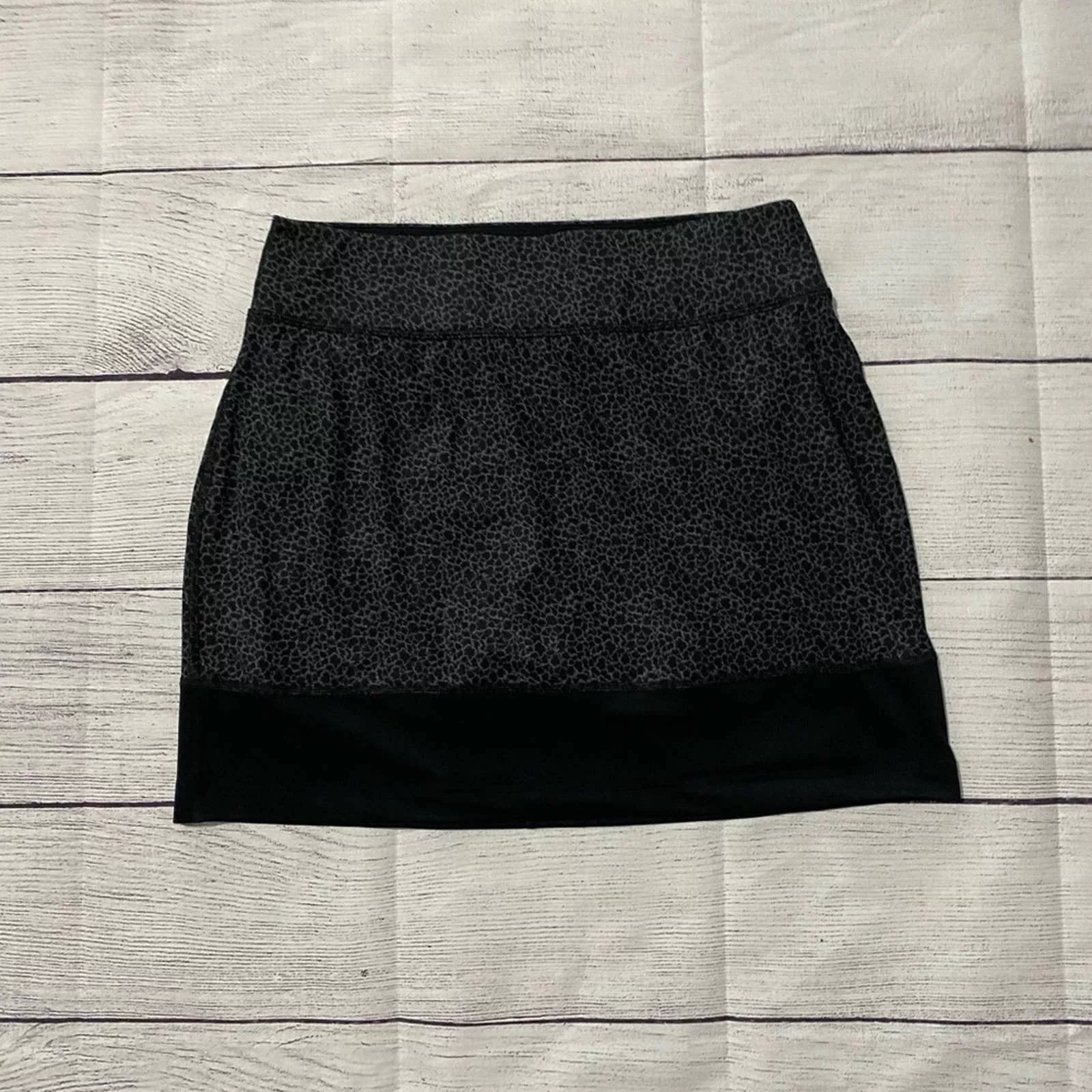 Columbia Shorts Columbia skirt with shorts attached Gray